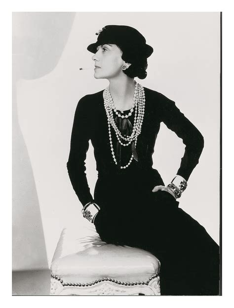 coco chanel dress up